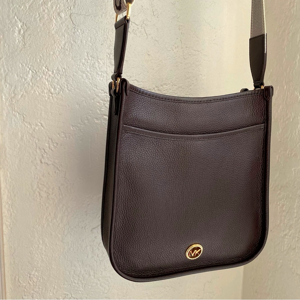 NWT Michael Kors | Luisa Large Pebbled Leather Crossbody Messenger Bag Chocolate